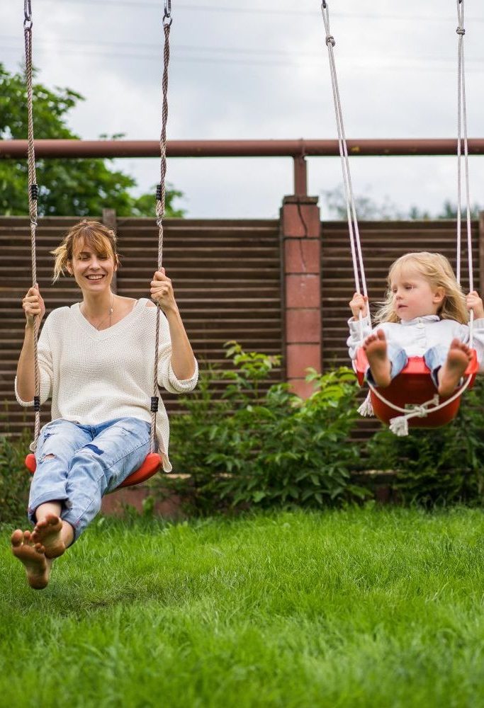 woman-swinging-backyard-1000px